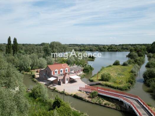 Maison à vendre 700 000 € 6 pièces 4 chambres 199 m² 10 512 m² de terrain Clairmarais 62500