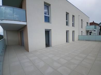 Appartement à louer 869 € 3 pièces 2 chambres 66 m² 1er étage Berliet-Gare-Garibaldi Saint-Priest 69800