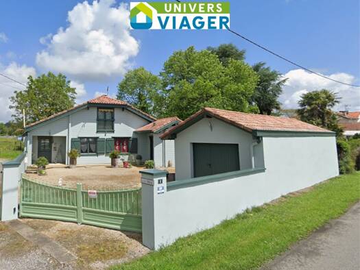Maison en viager occupé Bouquet 59 875 € 4 pièces 2 chambres 195 m² Carresse-Cassaber 64270