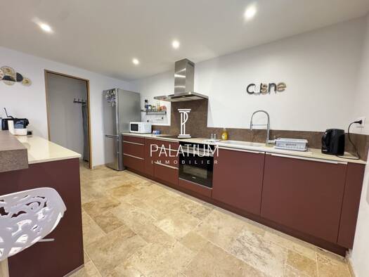 Maison à vendre 235 000 € 4 pièces 3 chambres 94 m² Valensole 04210