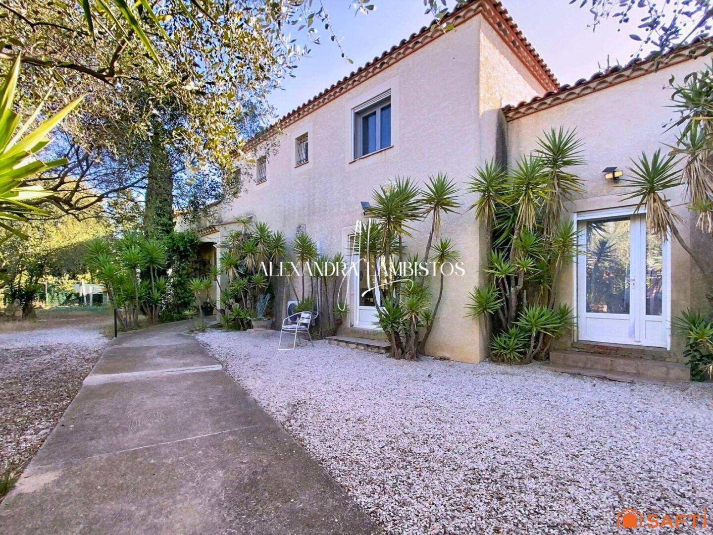 Maison à vendre, 248m², VIC LA GARDIOLE