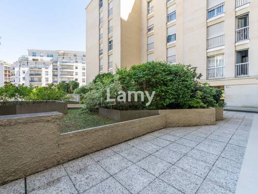 Appartement à vendre 192 000 € 1 pièce 27,64 m² RDC/10 Le Clos du Luxembourg-Centre Ville Bourg-la-Reine 92340