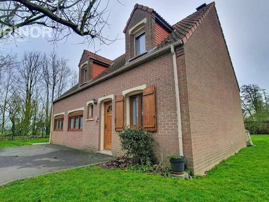 Villa à vendre 369 000 € 5 pièces 4 chambres 141 m² 900 m² de terrain Genech 59242