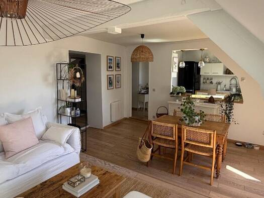 Appartement à vendre 250 000 € 3 pièces 2 chambres 69 m² Étage 2/2 La Queue-les-Yvelines 78940