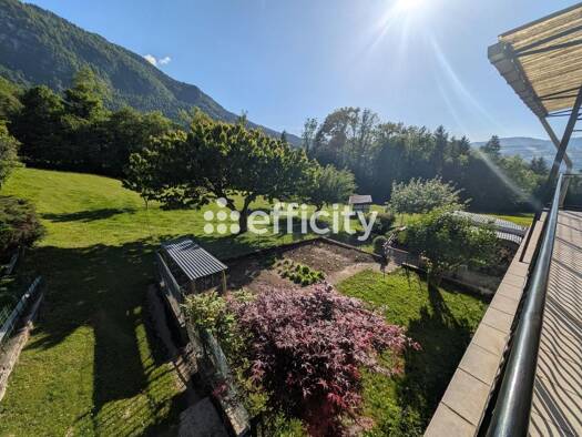 Maison à vendre 498 000 € 13 pièces 9 chambres 236 m² 7 240 m² de terrain Saint-Laurent-du-Pont 38380