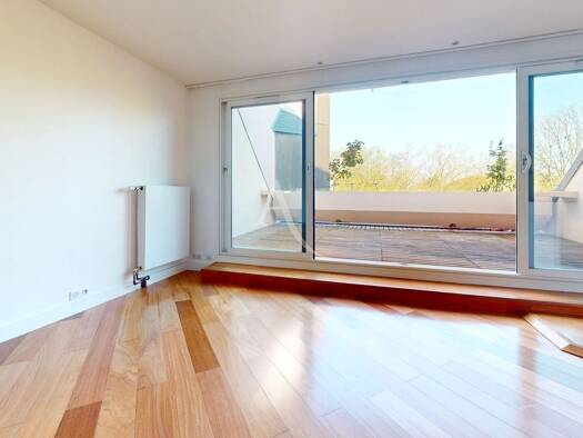 Appartement à louer 1 690 € 4 pièces 3 chambres 86 m² Étage 3/4 Bornes Aux Dames-Les Fonds-Longues Raies Éragny 95610