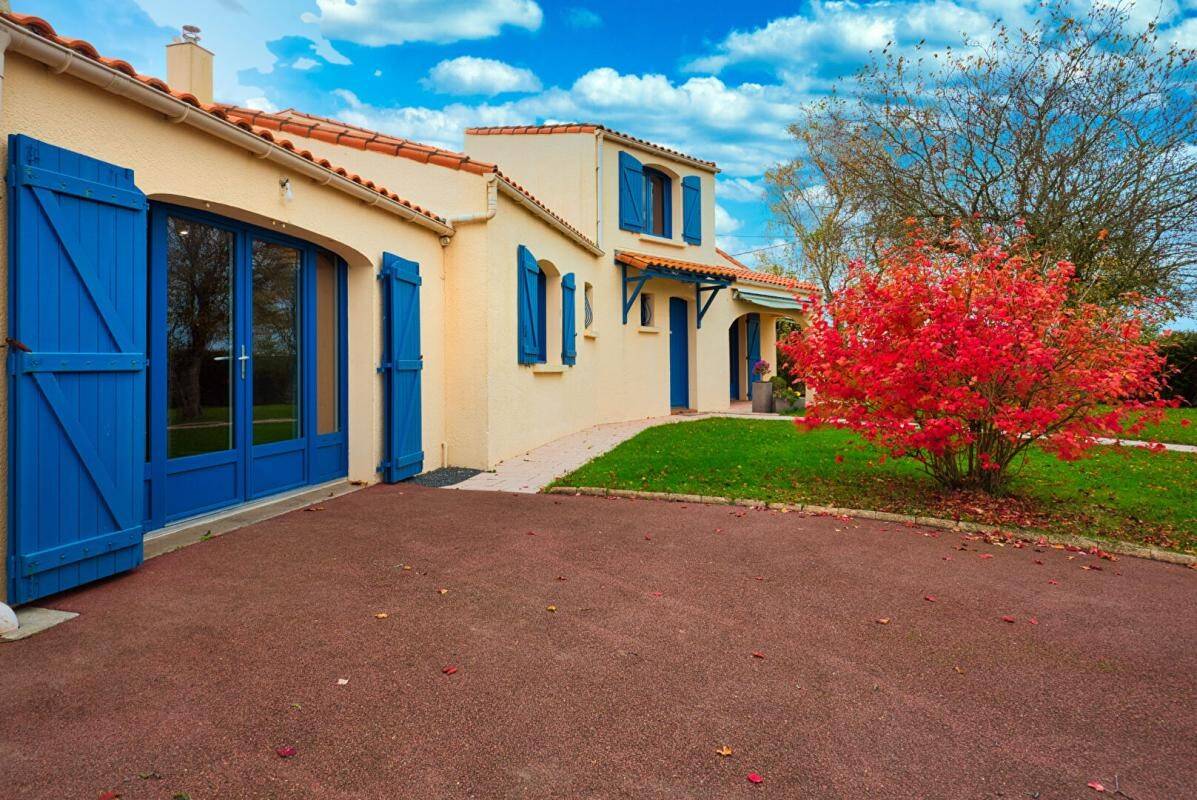 Maison à vendre, 168m², SAINT FIACRE SUR MAINE