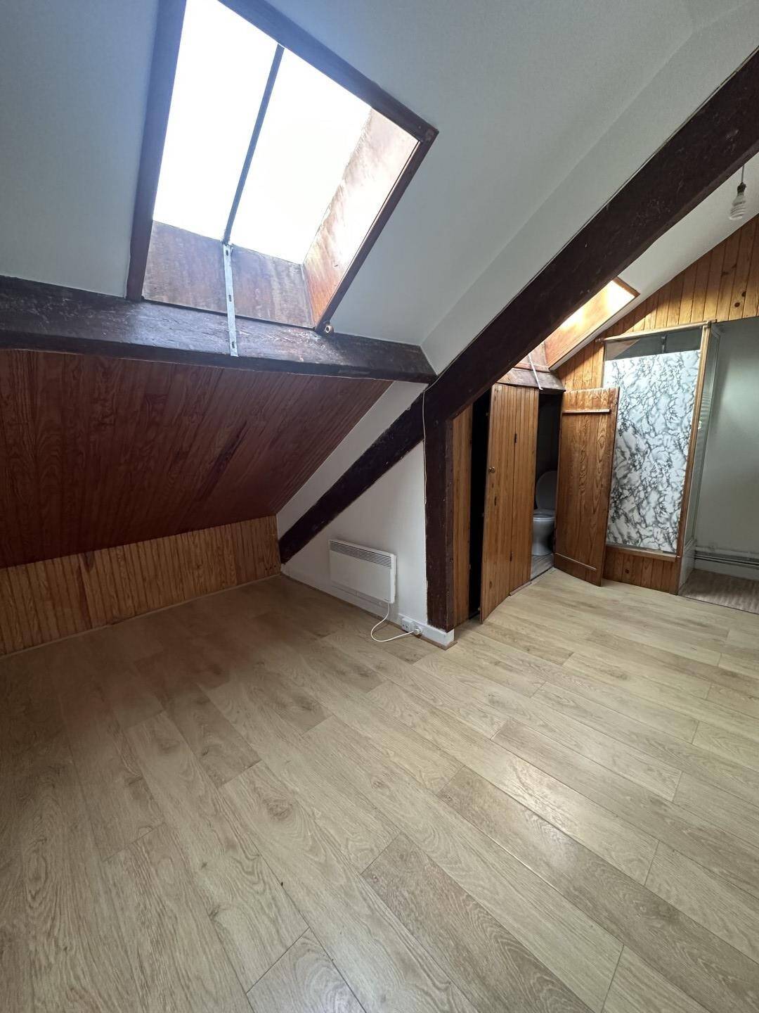 Maison à louer, 14m², CLICHY