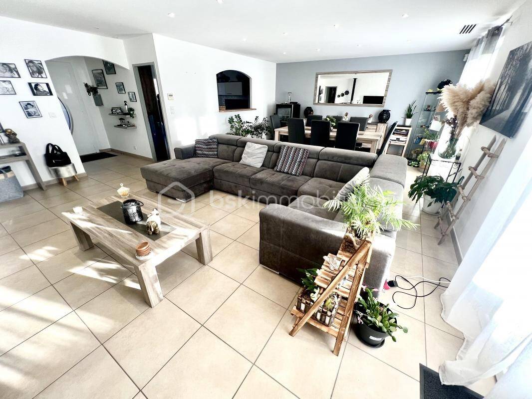 Maison à vendre, 115m², VILLECROZE