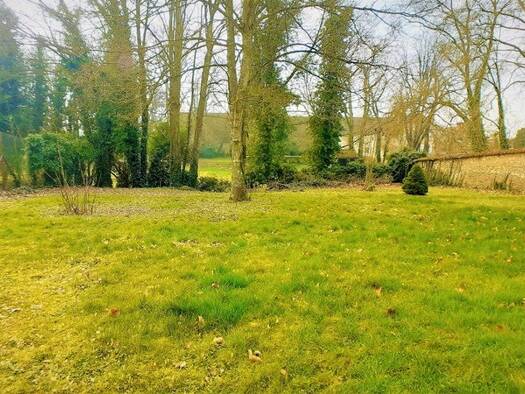 Maison de ville à vendre 147 000 € 4 pièces 3 chambres 100 m² 832 m² de terrain Sours 28630