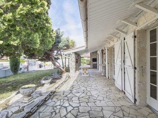 Maison de plain-pied à vendre 299 000 € 4 pièces 3 chambres 131 m² 658 m² de terrain Pinsaguel 31120