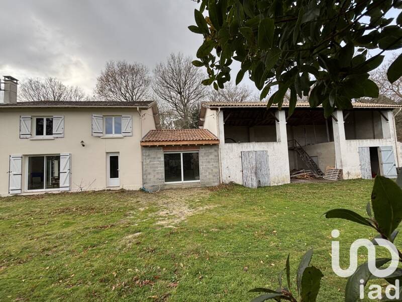 Maison à vendre, 100m², VENDAYS MONTALIVET