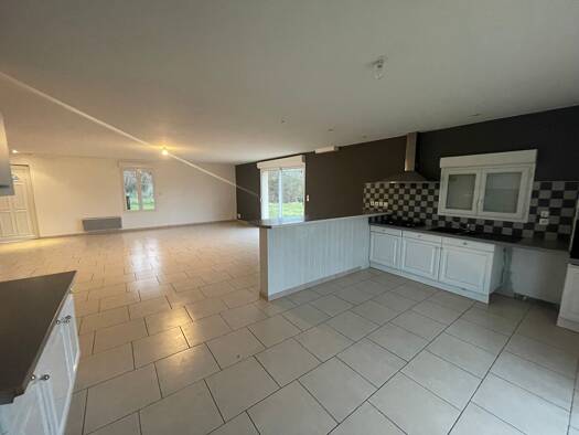 Maison de plain-pied à vendre 200 000 € 5 pièces 4 chambres 160 m² 1 300 m² de terrain Garchizy 58600