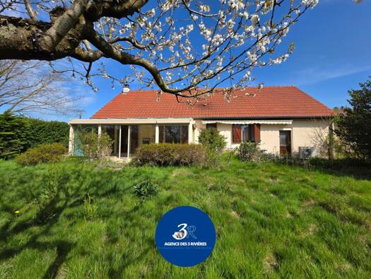 Maison de plain-pied à vendre 190 000 € 5 pièces 3 chambres 109,5 m² 899 m² de terrain Gigny sur Saone 71240