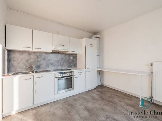 Appartement à louer 800 € 3 pièces 2 chambres 70 m² Étage 1/2 Rosenau 68128
