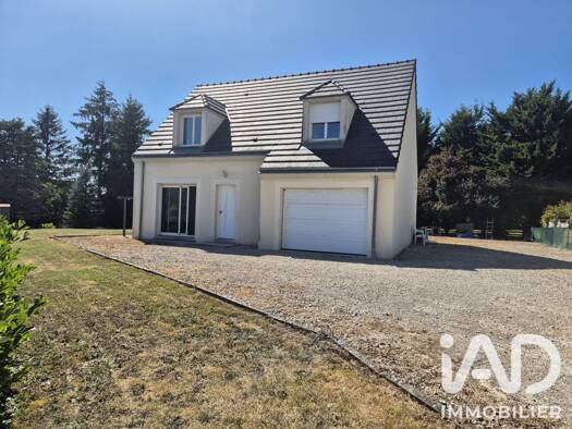 Maison à vendre 240 000 € 4 pièces 3 chambres 115 m² 1 200 m² de terrain Coinces 45310