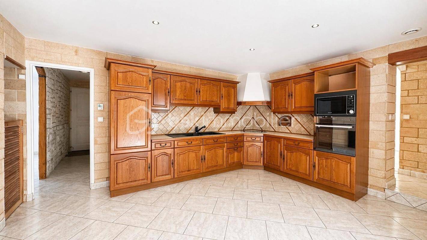 Maison à vendre, 240m², MANDRES LES ROSES