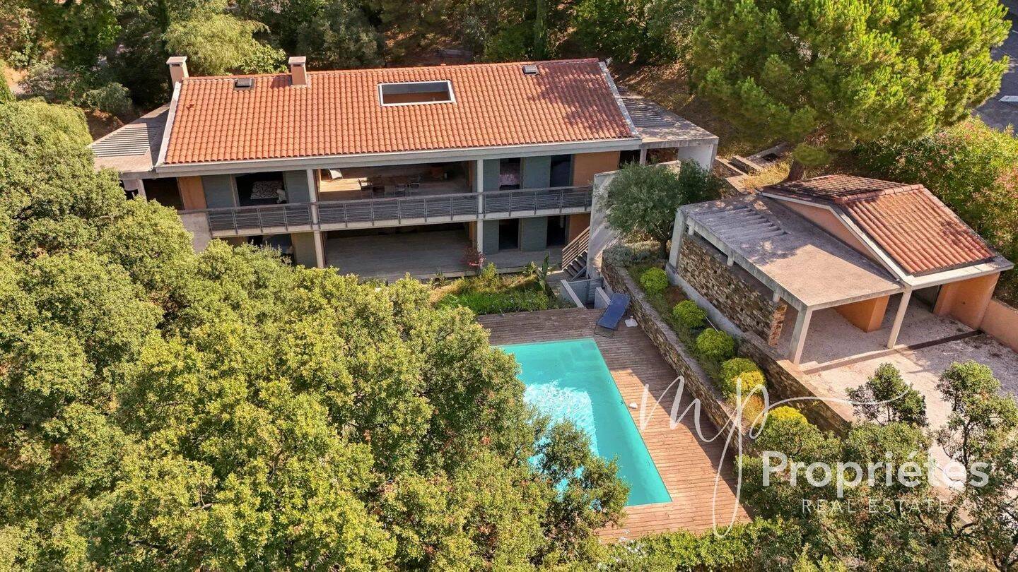 Maison à vendre, 200m², RAYOL CANADEL SUR MER