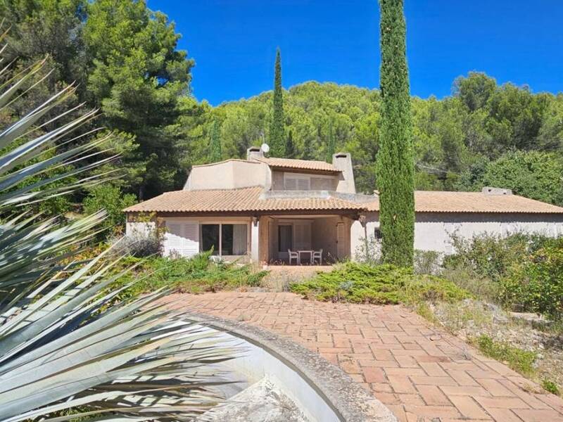 Maison à vendre, 162m², LE REVEST LES EAUX