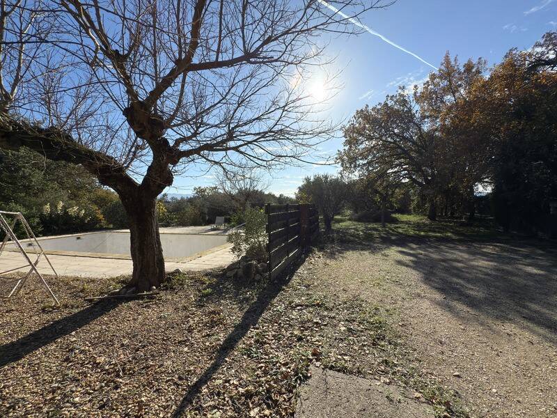 Maison à vendre, 243m², SAINT SATURNIN LES APT
