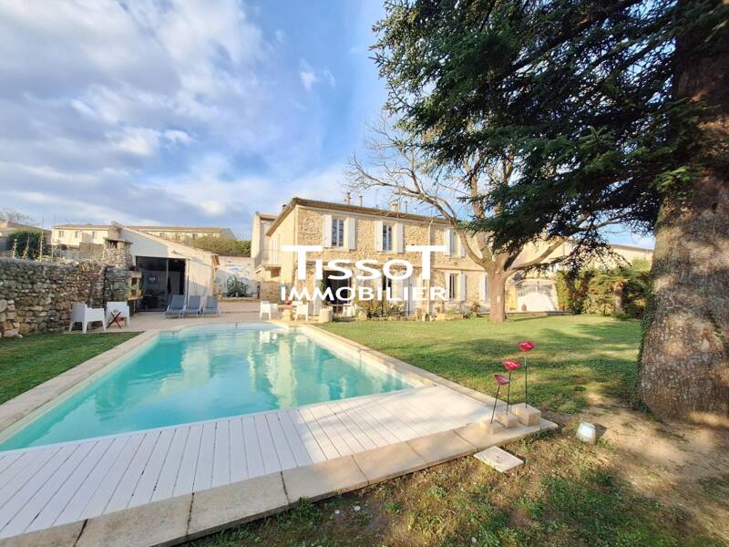 Maison à vendre, 239m², NIMES