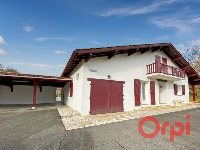 Maison à louer, 134m², ESPELETTE