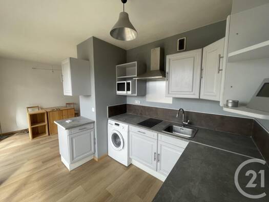 Appartement à louer 691 € 1 pièce 25,8 m² 2ème étage Le Bourget 93350