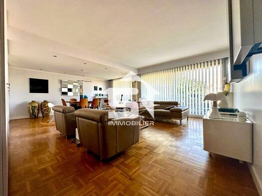 Appartement à vendre 749 000 € 5 pièces 3 chambres 121,15 m² Étage 2/3 Porte de Nogent Nogent-sur-Marne 94130