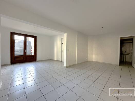 Appartement à vendre 70 000 € 1 pièce 35,2 m² RDC/1 Le Péage-de-Roussillon 38550
