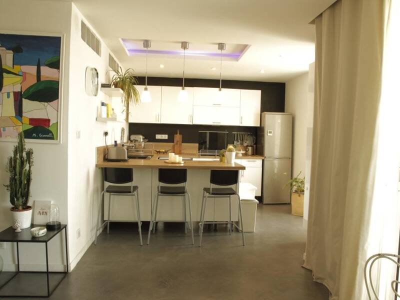 Maison à louer, 68m², MARSEILLE 4E