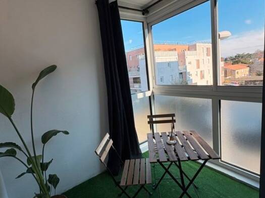 Appartement à louer 690 € 1 pièce 33 m² Eysines 33320