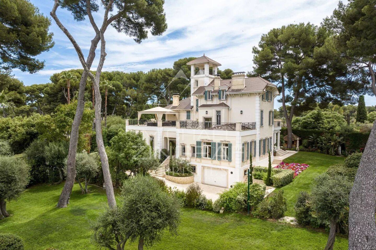 Maison à vendre, 631m², ANTIBES