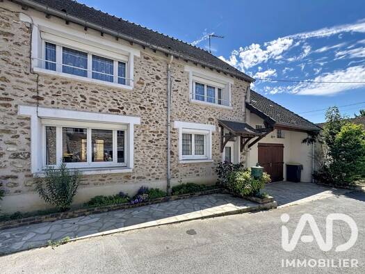 Maison à vendre 215 000 € 4 pièces 3 chambres 92 m² 1 103 m² de terrain Saint-Augustin 77515
