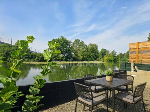 Propriété de loisirs à vendre 71 000 € 425 m² de terrain Neuville-sur-Sarthe 72190