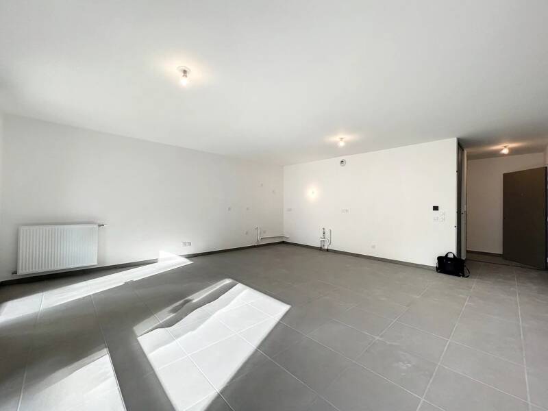 Maison à louer, 69m², BRON