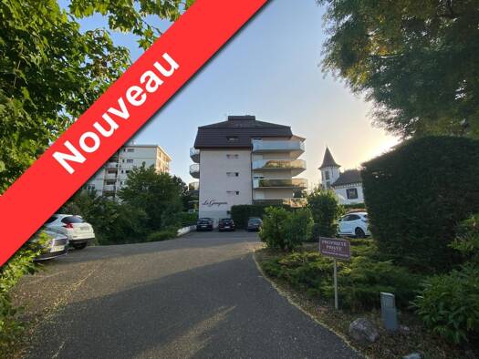 Appartement à louer 1 300 € 3 pièces 2 chambres 77,3 m² Étage 1/4 Cités Thonon les Bains 74200