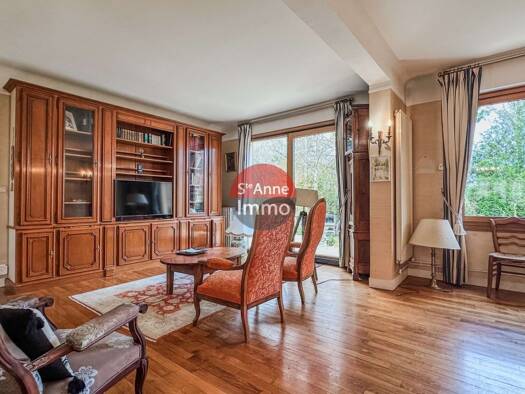 Maison à vendre 274 300 € 6 pièces 3 chambres 130 m² 598 m² de terrain Ailly-sur-Noye 80250