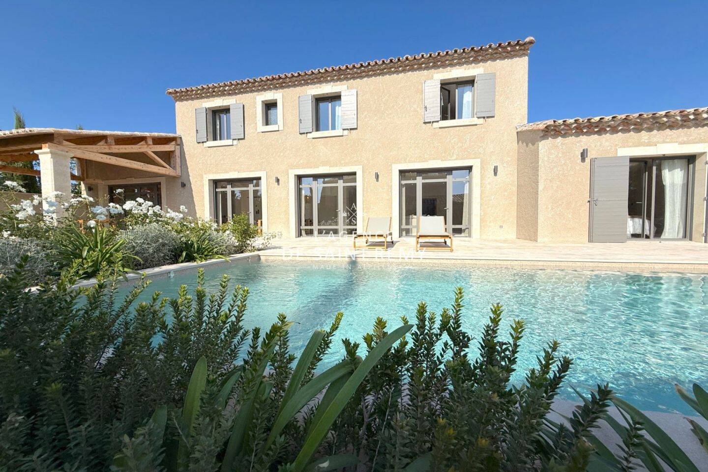 Maison à vendre, 187m², MAUSSANE LES ALPILLES