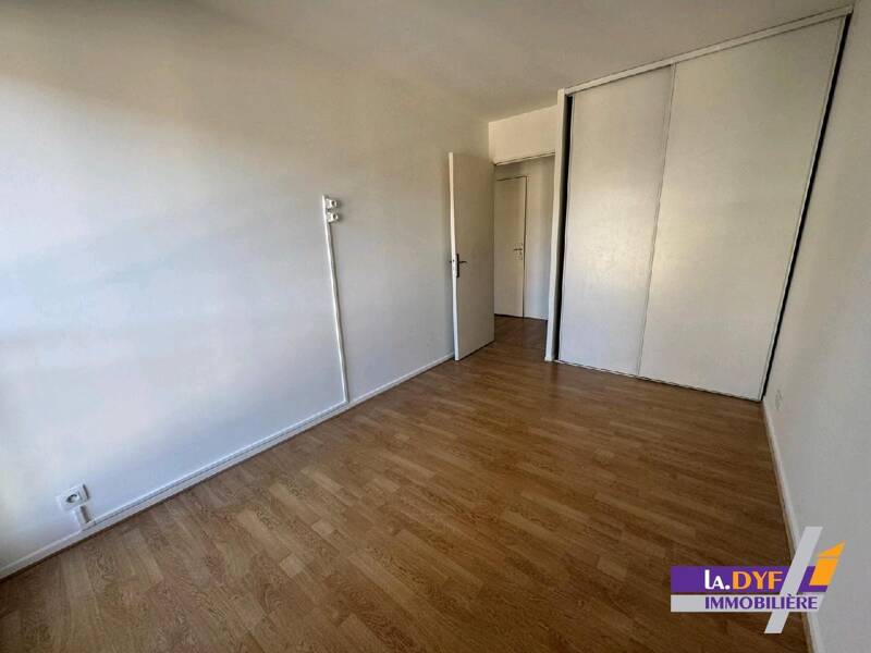 Maison à louer, 56m², VAUJOURS