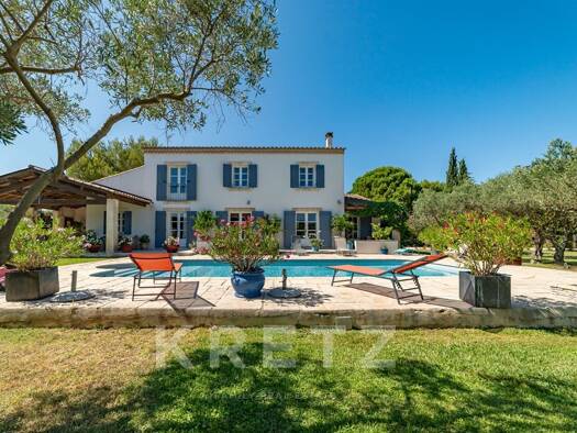 Maison à vendre - Neuf 840 000 € 5 pièces 5 chambres 157 m² 3 000 m² de terrain Camargue Nord Arles 13200