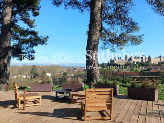 Maison à vendre - Première occupation 1 980 000 € 8 pièces 5 chambres 324 m² 2 058 m² de terrain Carcassonne 11000