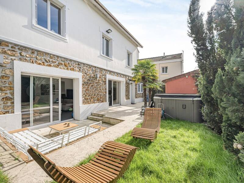 Maison à vendre, 200m², SAINT MAUR DES FOSSES