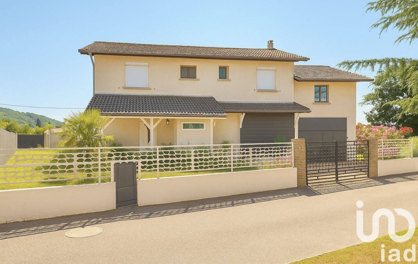 Maison à vendre, 150m², SAINT SIMEON DE BRESSIEUX