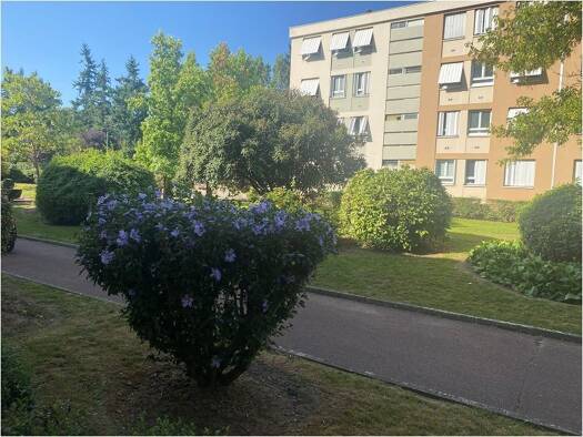 Appartement à louer 1 124 € 3 pièces 2 chambres 60,8 m² RDC Camaldules Yerres 91330