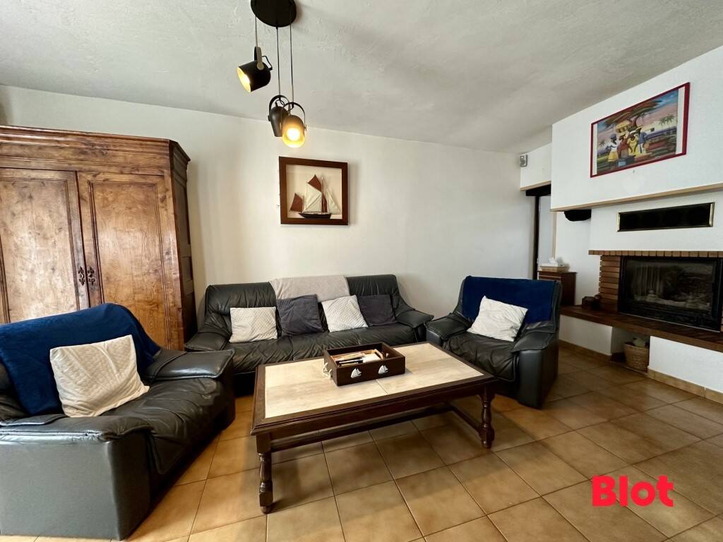 Maison à vendre, 146m², MONTFORT SUR MEU