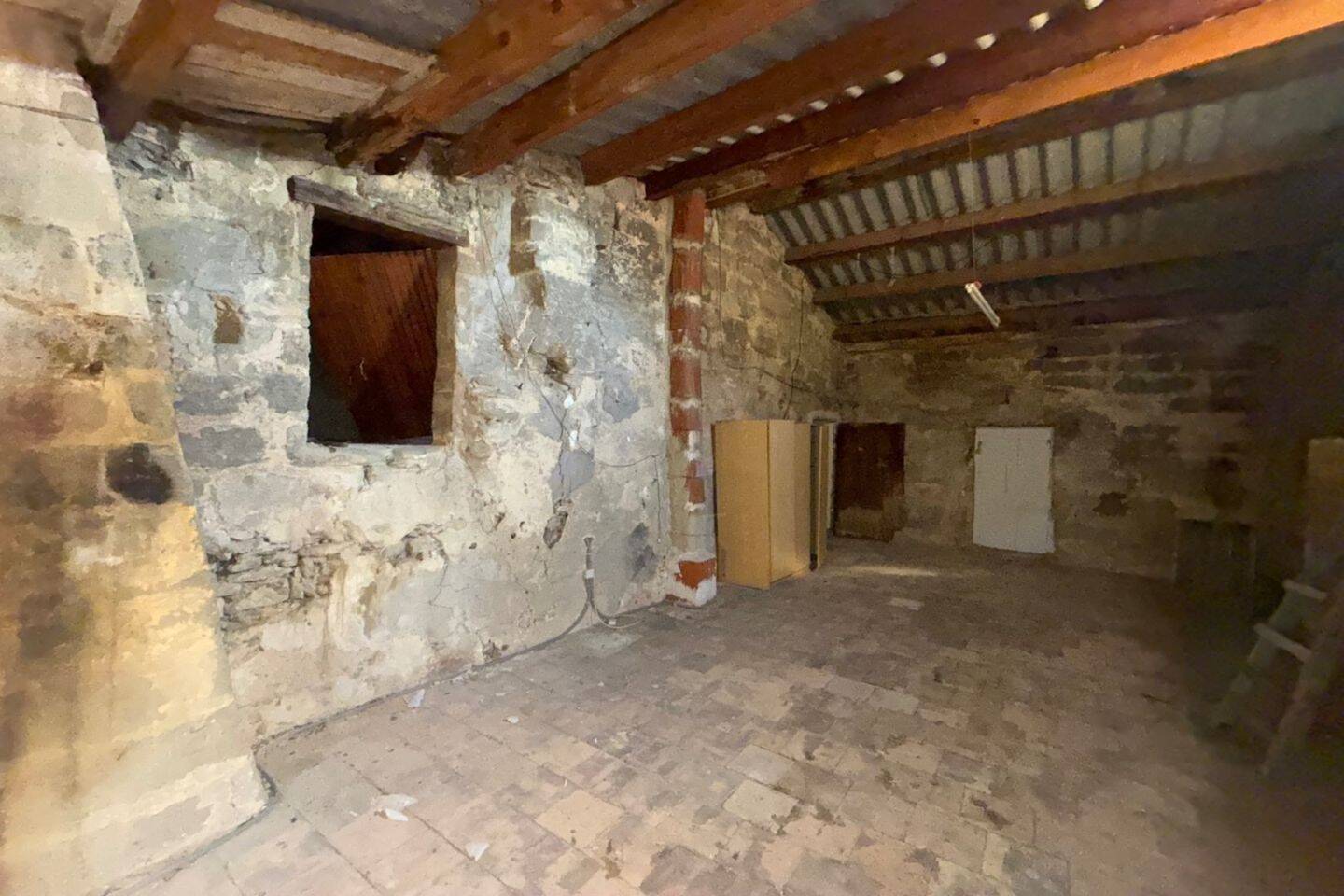 Maison à vendre, 115m², SAINT QUENTIN LA POTERIE