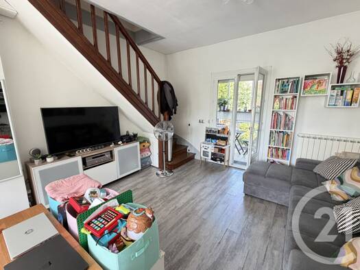 Maison à vendre 359 000 € 4 pièces 2 chambres 85,55 m² 182 m² de terrain Bezons 95870