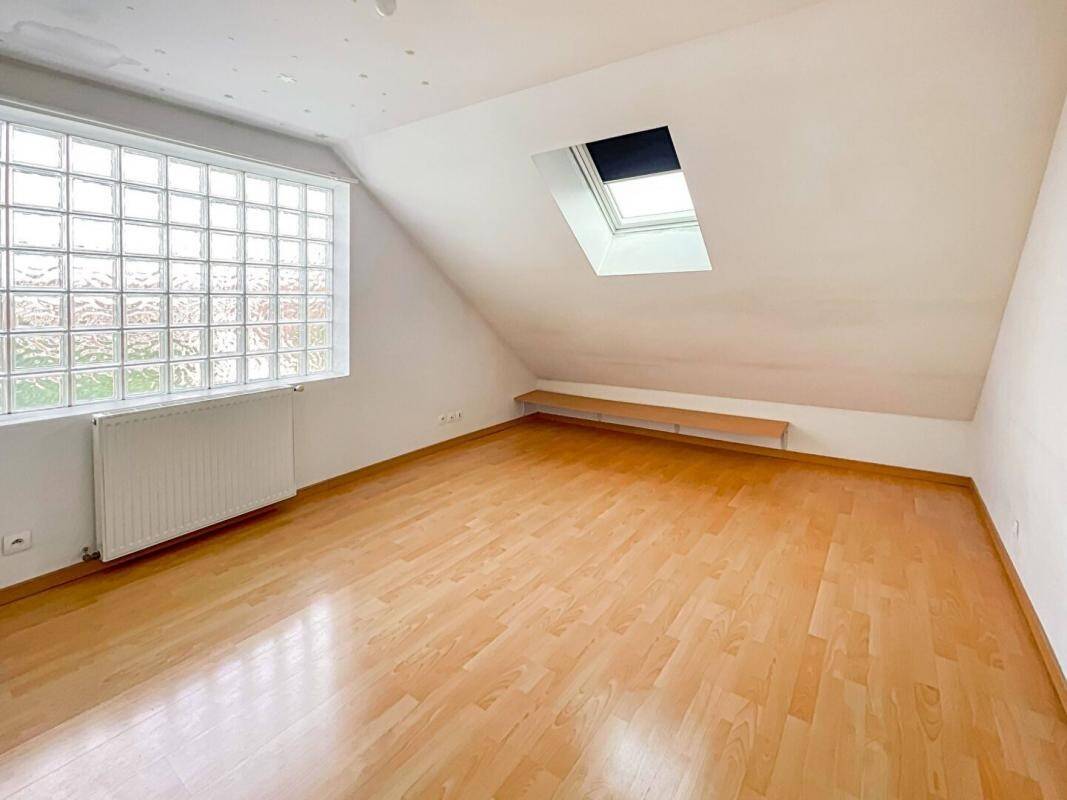 Maison à louer, 38m², MEZIERES SUR SEINE