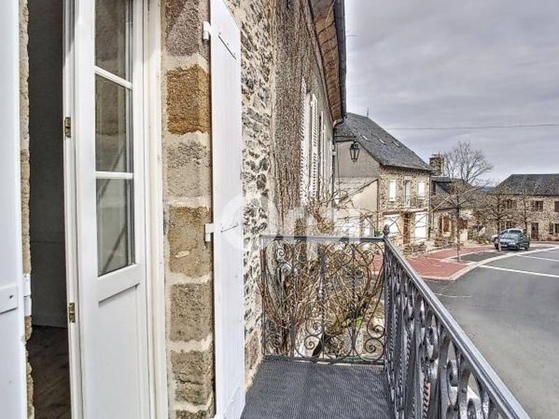 Maison à louer, 81m², SAINTE FEREOLE