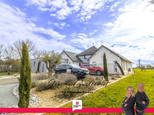 Maison de plain-pied à vendre 279 500 € 7 pièces 5 chambres 162,2 m² 4 710 m² de terrain Graçay 18310